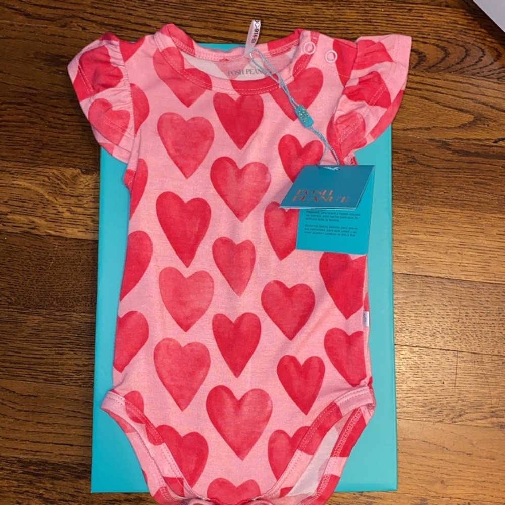 Posh Peanut Queen cap sleeve bodysuit size 3-6mos